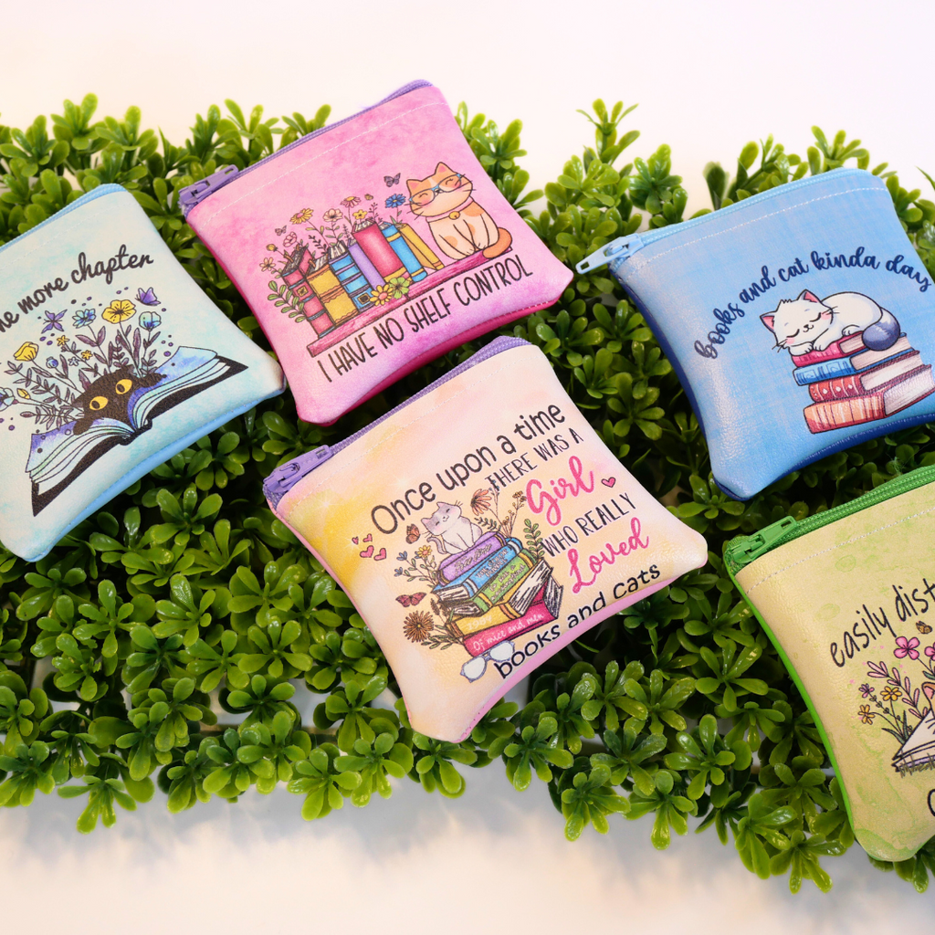 Cat and Books Zipper Bags