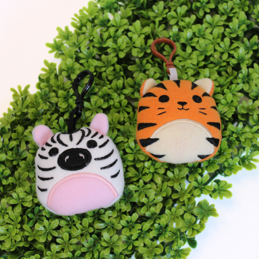 Tiger plush bag buddy keychain